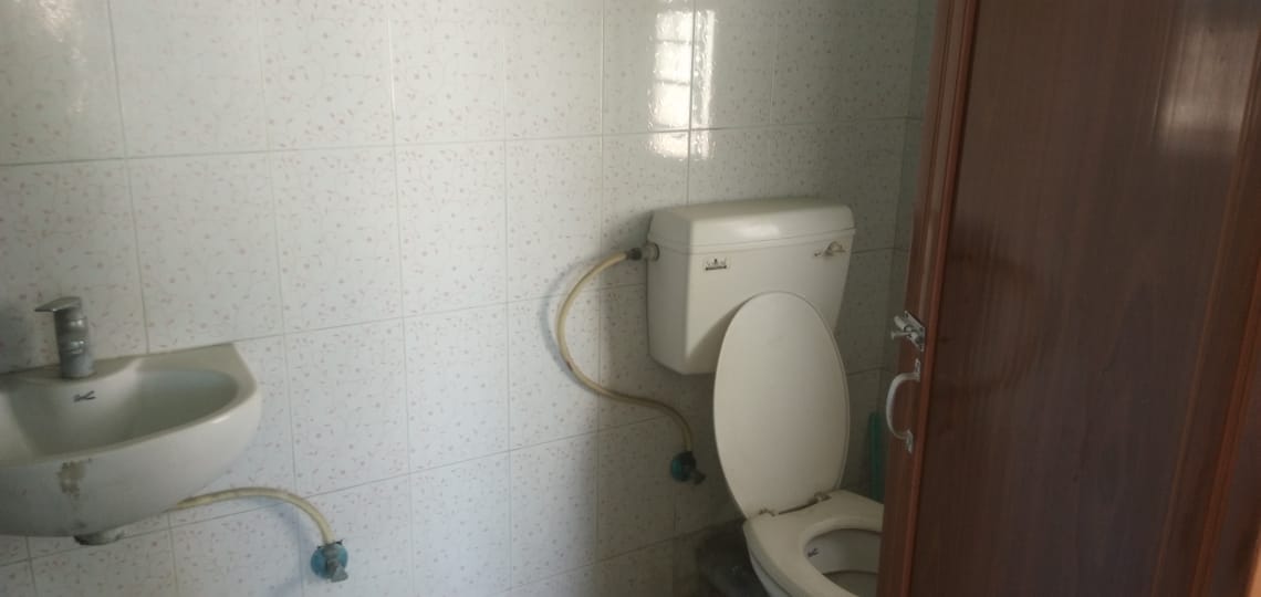 Semi Furnished 3bhk in New Sarania, Guwahati, Assam, India for Rent